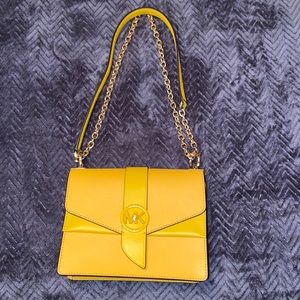 Michael kors Brand New with no tag